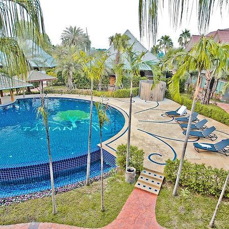 Taman Resort Фитсанулок Екстериор снимка