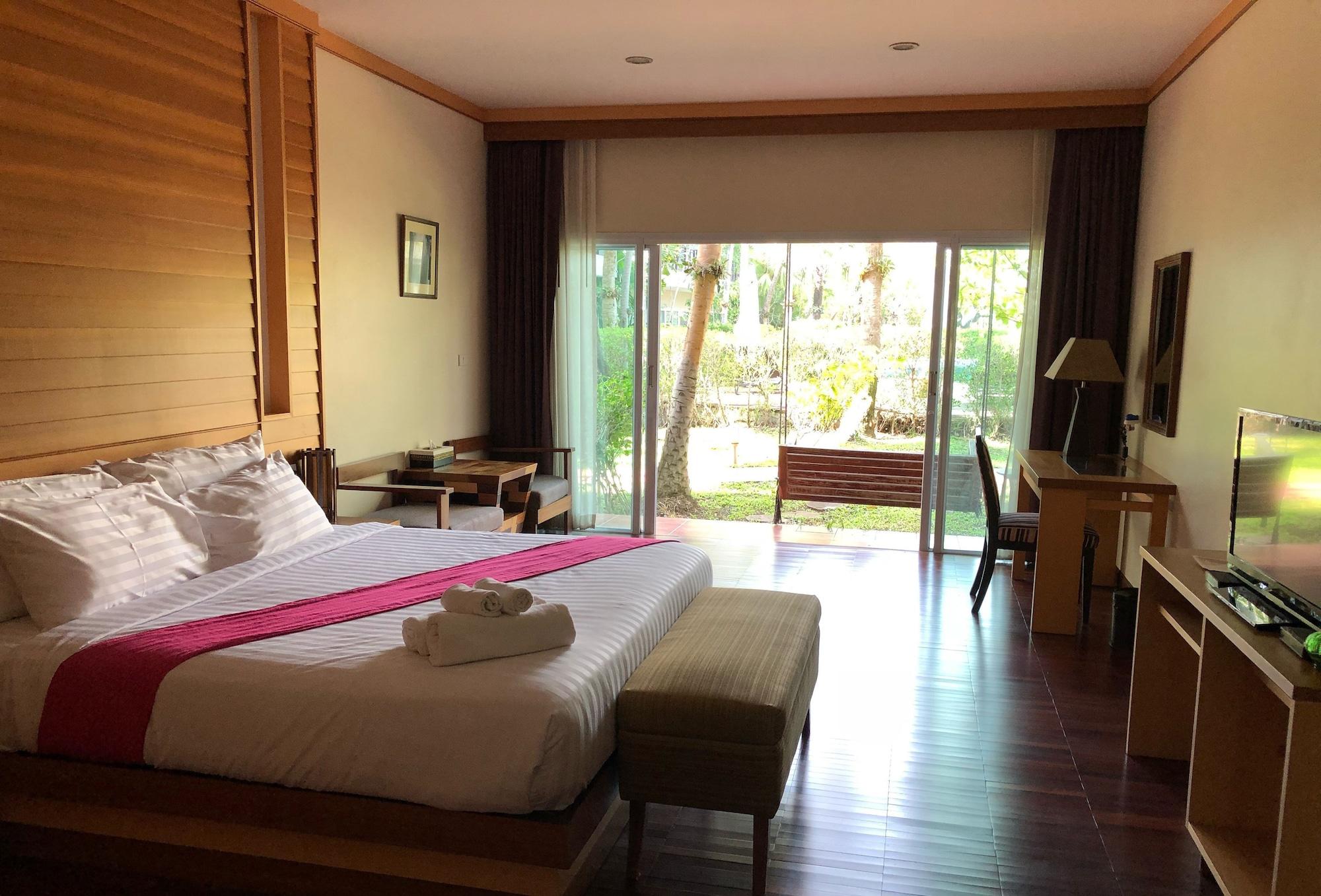 Taman Resort Фитсанулок Екстериор снимка