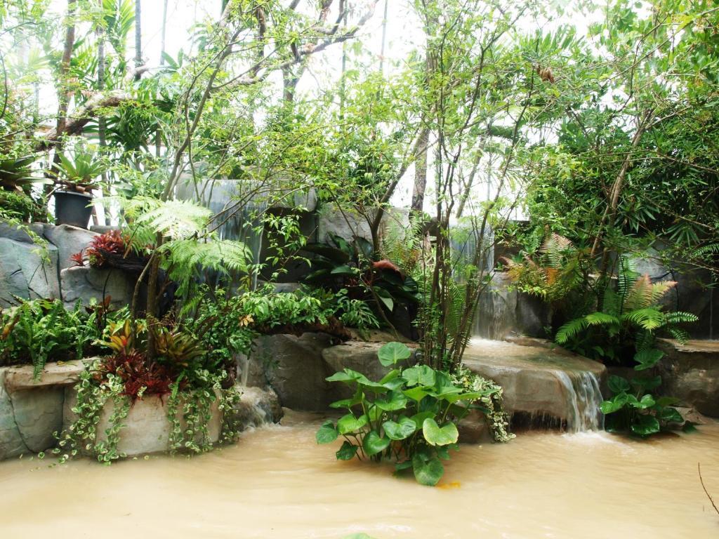 Taman Resort Фитсанулок Екстериор снимка