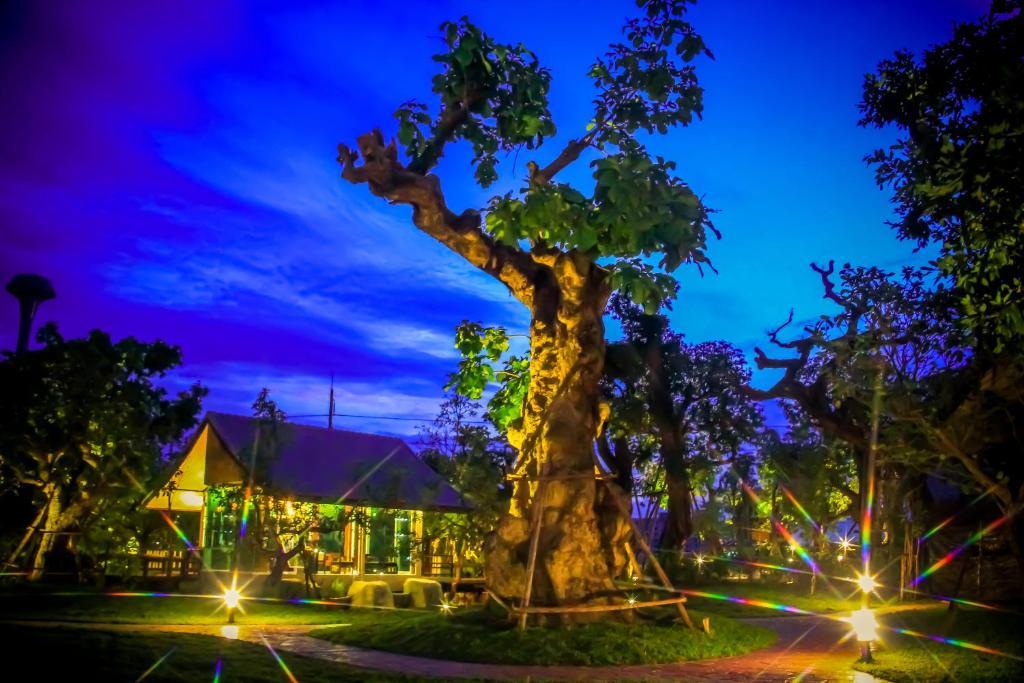 Taman Resort Фитсанулок Екстериор снимка