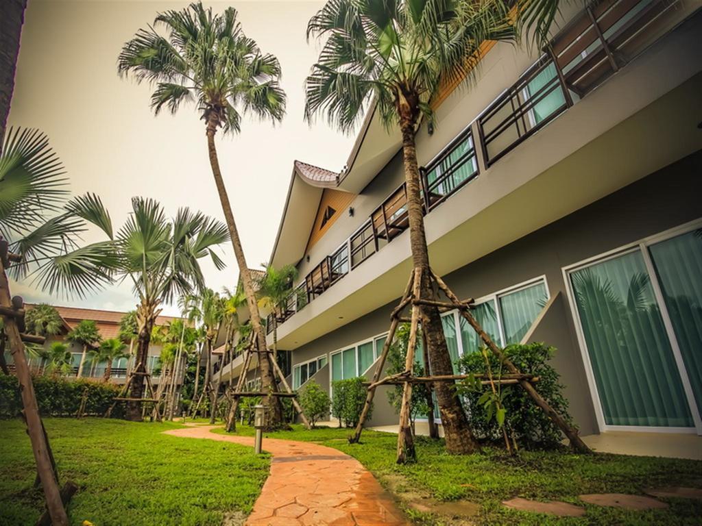 Taman Resort Фитсанулок Екстериор снимка