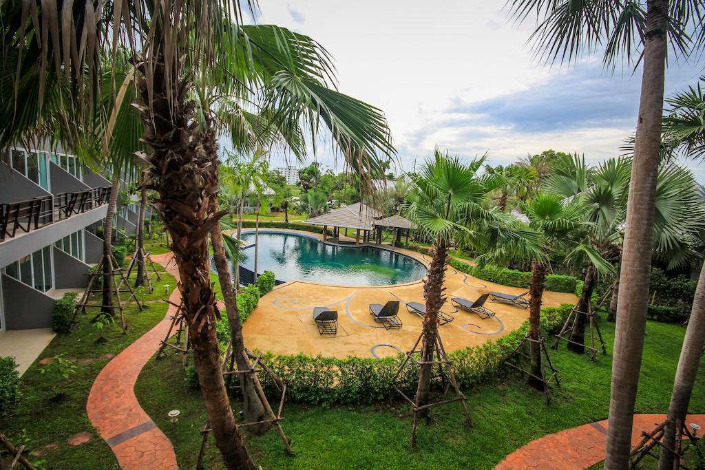 Taman Resort Фитсанулок Екстериор снимка